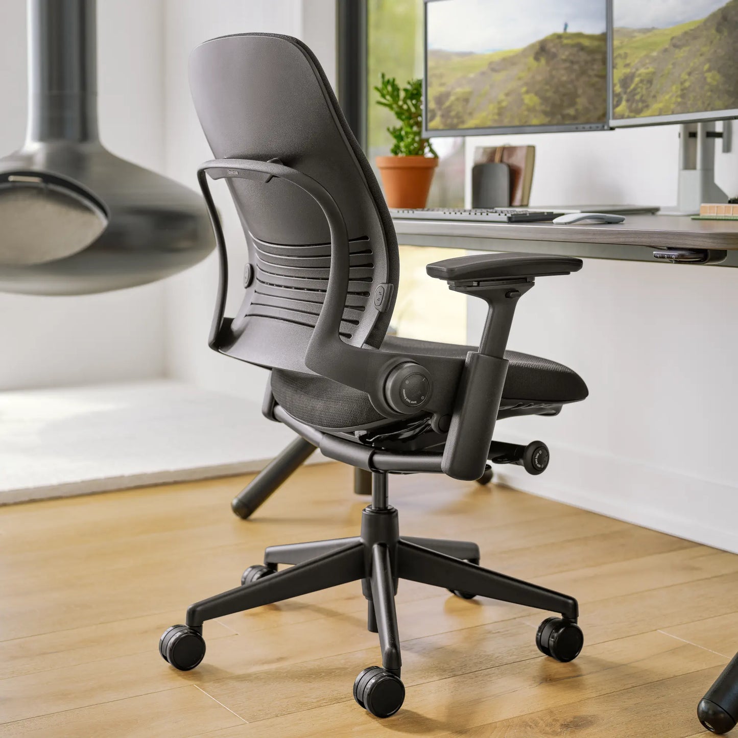 Steelcase Leap